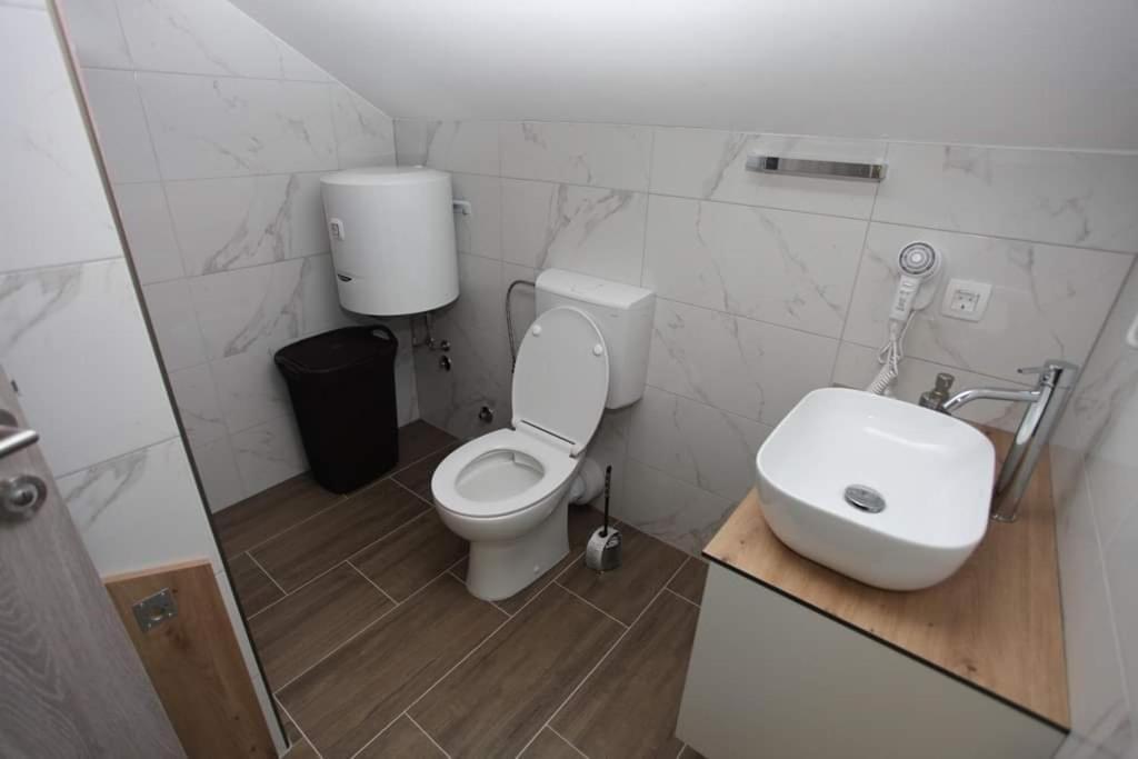 Apartmani Venecia Prozor Dış mekan fotoğraf