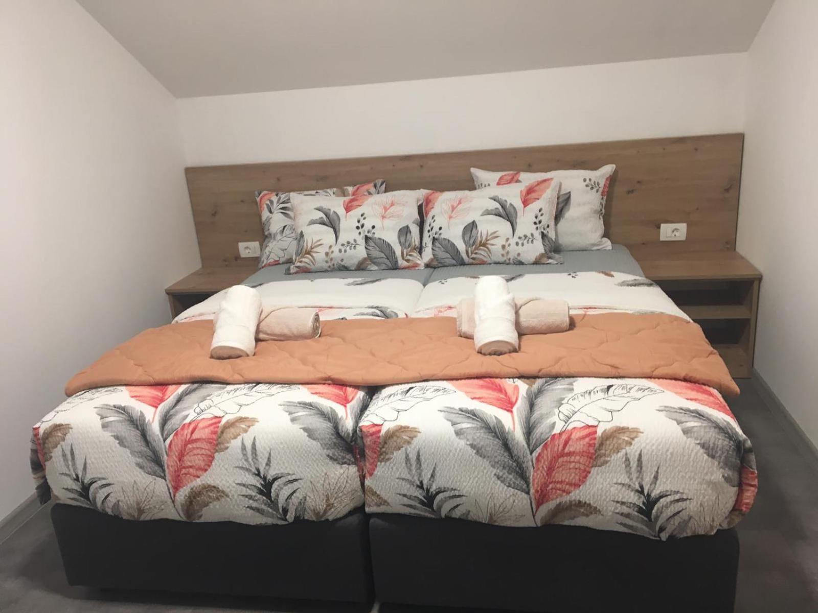 Apartmani Venecia Prozor Dış mekan fotoğraf
